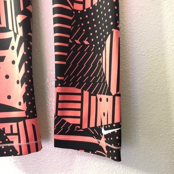 Nike Pro Dri-Fit Neon Cropped Leggings - Picture 3 of 5